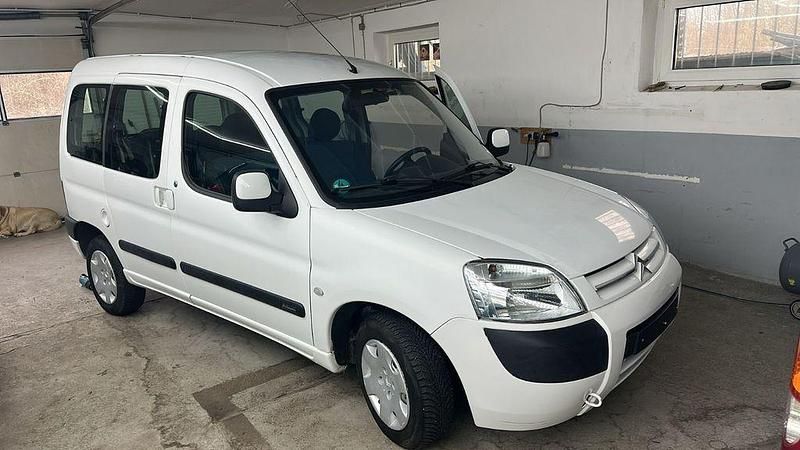 Gebraucht Citroën Berlingo 75 PS (55 kW) 2004 Weiß Van / Kleinbus
