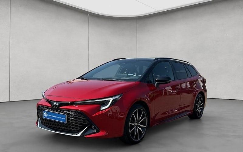 Rot Gebraucht 2023 Toyota Corolla Sport Kombi | 31.980 € (Teuer) - Bild 1/4