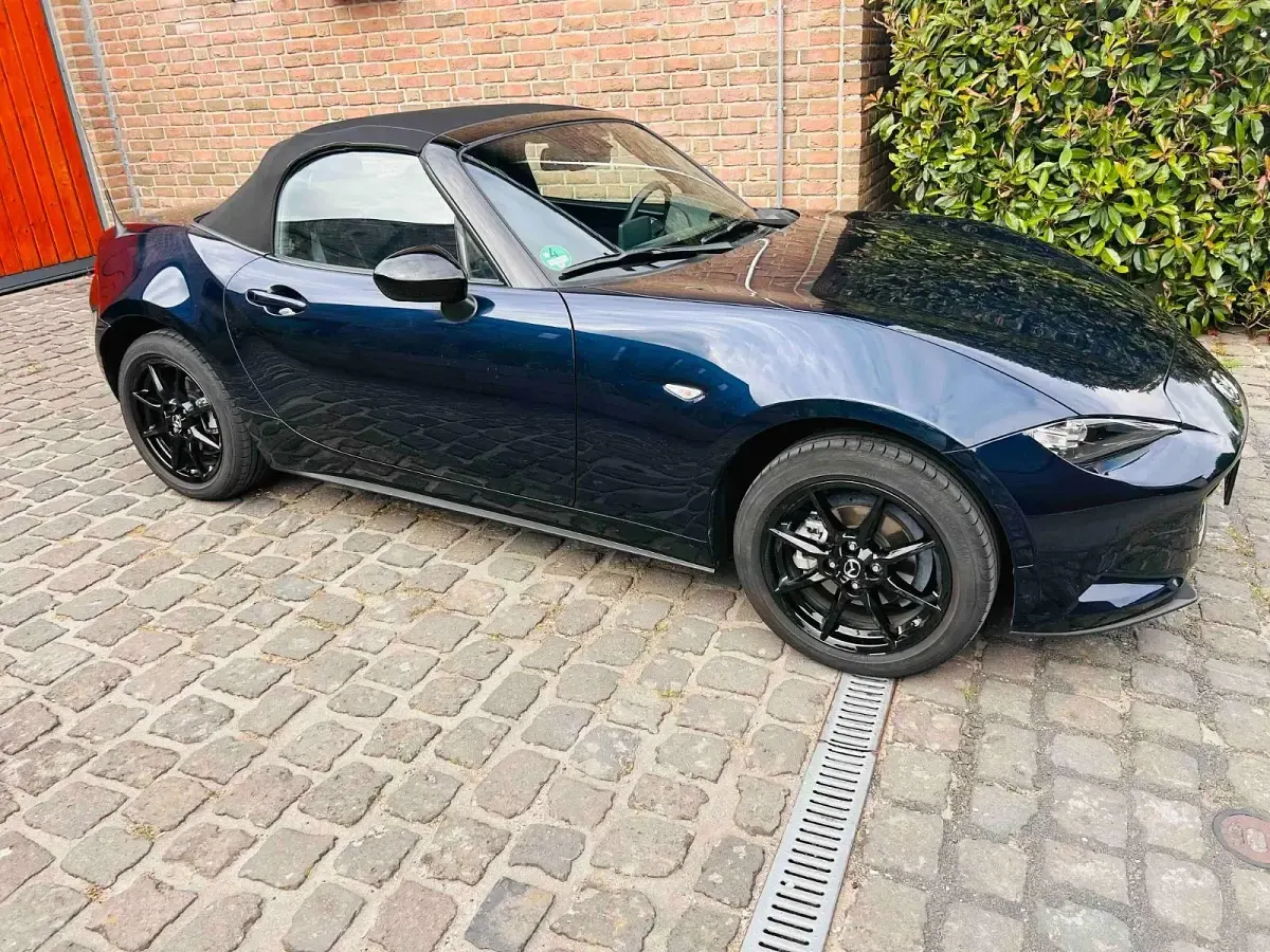 Gebraucht Mazda MX5 Ad'Vantage 132 PS (97 kW) 2022 Blau Cabrio