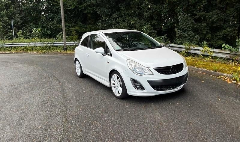 Gebraucht Opel Corsa OPC 69 PS (50 kW) 2011 Weiß Kleinwagen