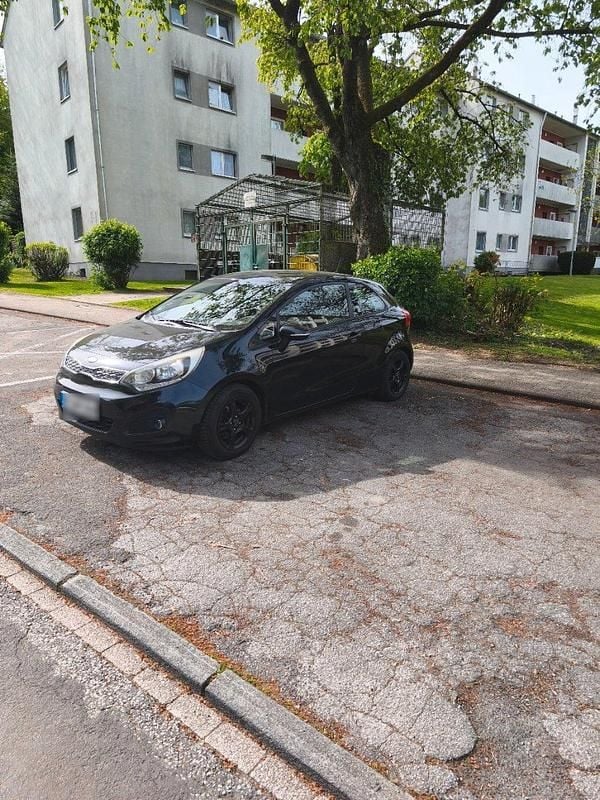 Gebraucht Kia Rio 86 PS (63 kW) 2012 Schwarz Coupé