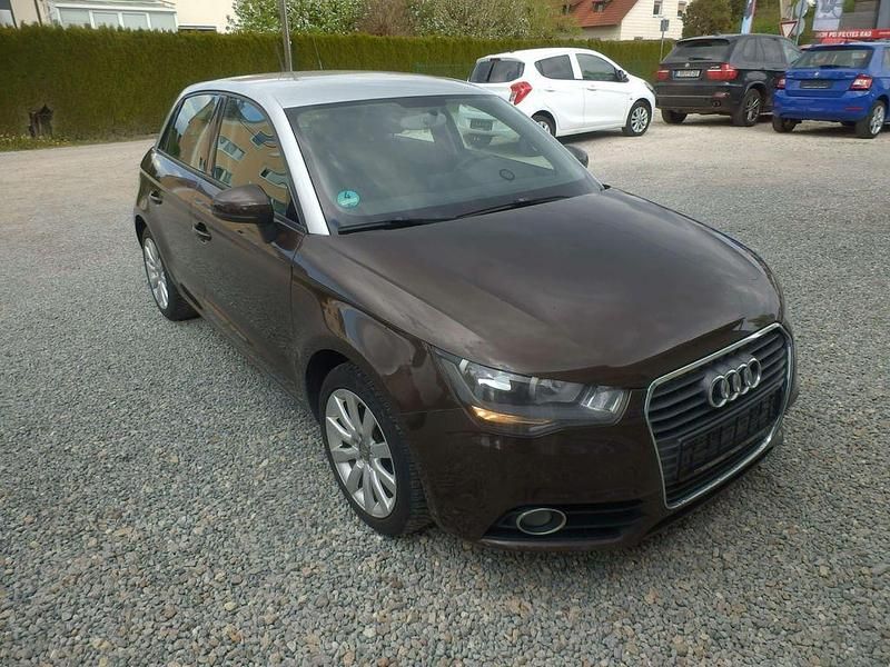 Usata Audi A1 Attraction 86 CV (63 kW) 2013 Marrone Utilitaria