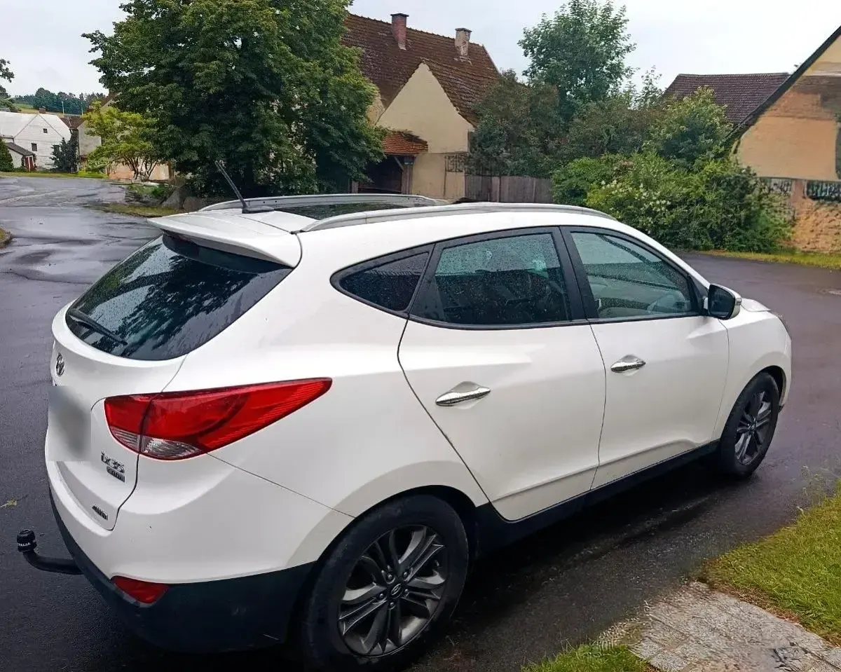 Gebraucht Hyundai ix35 Premium 184 PS (135 kW) 2012 Weiß SUV