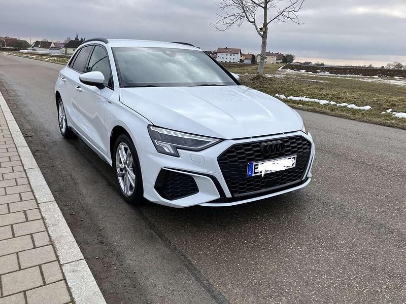Gebraucht Audi A3 S-Line 204 PS (150 kW) 2024 Weiß Kombi