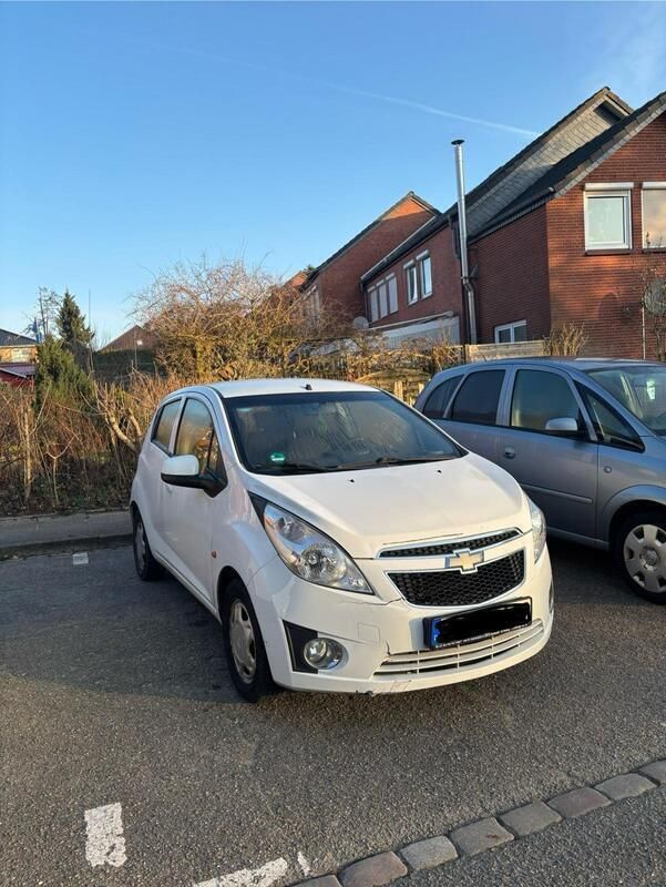 Weiß Gebraucht 2011 Chevrolet Spark LS Kleinwagen | 1.150 € (Superpreis) - Bild 1/4