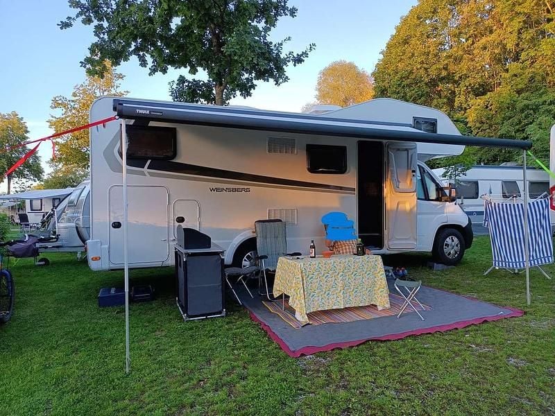 Gebraucht Weinsberg CaraHome 163 PS (119 kW) 2019 Weiß Van