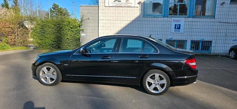 Schwarz Gebraucht 2007 Mercedes C200 Limousine | 7.999 € (Fairer Preis) - Bild 1/4