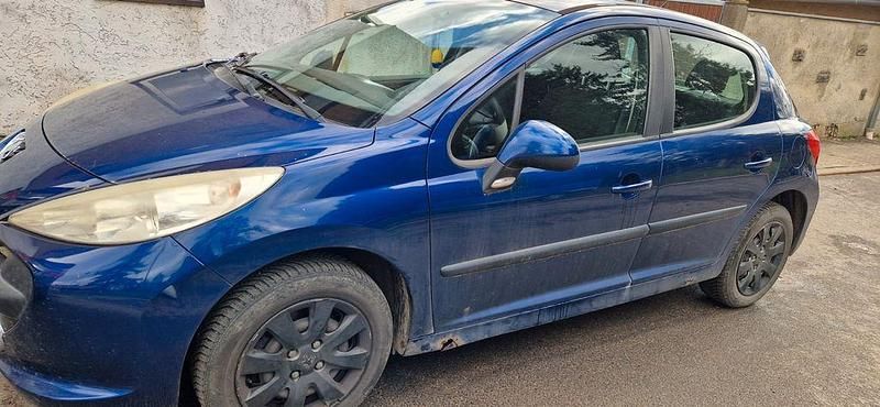 Gebraucht Peugeot 207 95 PS (69 kW) 2021 Blau Limousine