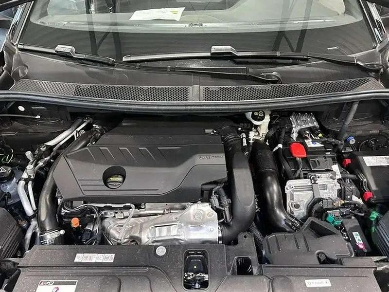 Gebraucht Peugeot 3008 GT 181 PS (133 kW) 2023 Lackierung platiniumgrau SUV