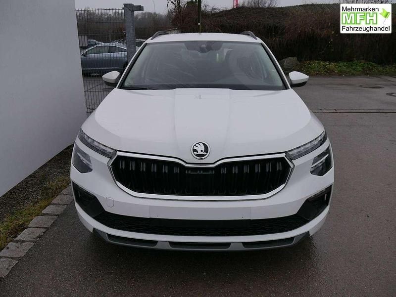 Neu Skoda Kamiq Selection 116 PS (85 kW) 2025 Candyweiß SUV