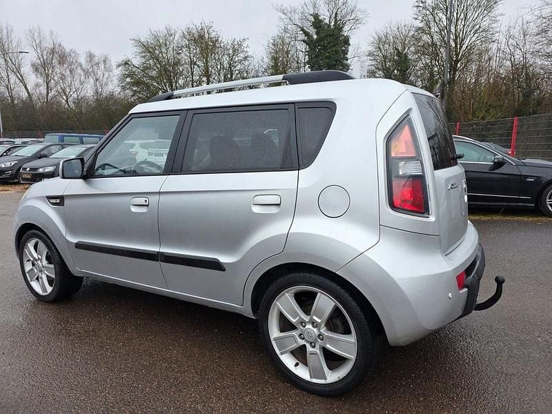 Gebraucht Kia Soul 126 PS (92 kW) 2009 Silber SUV