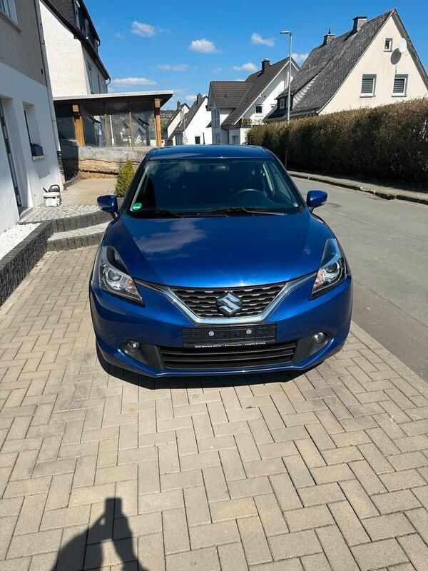Blau Gebraucht 2017 Suzuki Baleno Kleinwagen | 7.599 € (Guter Preis) - Bild 1/4