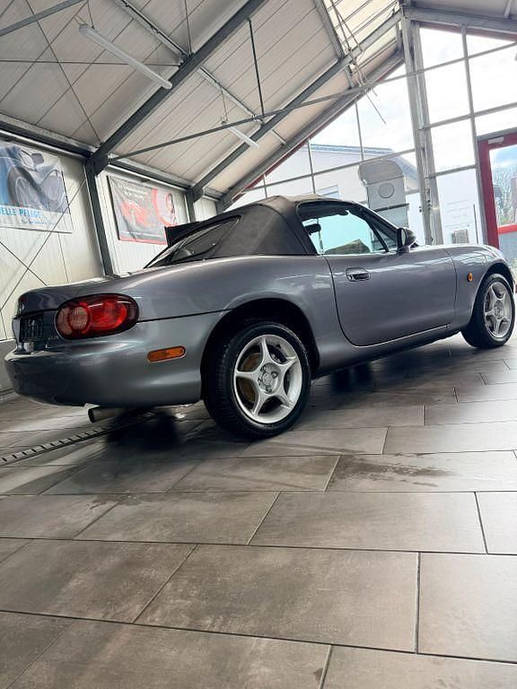 Gebraucht Mazda MX5 110 PS (80 kW) 2002 Grau Cabrio