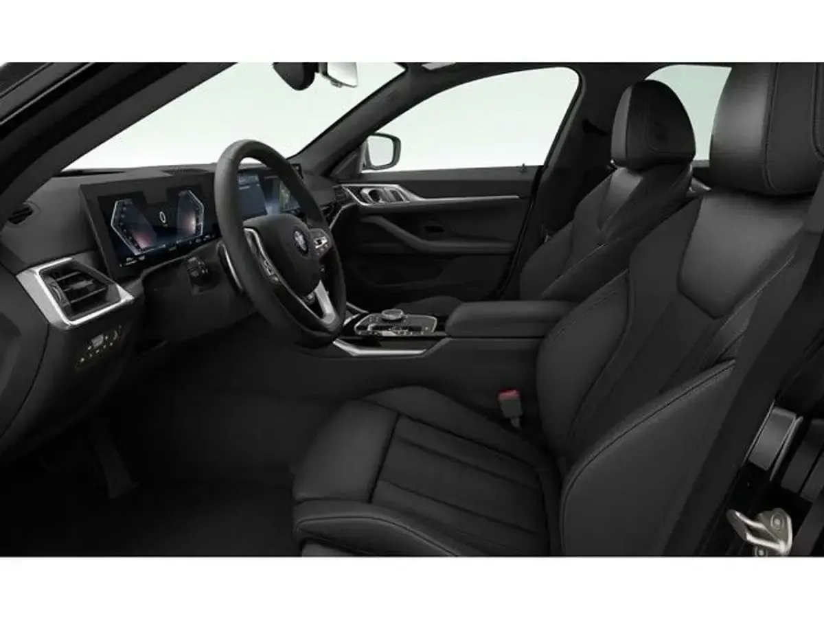 Gebraucht BMW 430 Sport Line 245 PS (180 kW) 2023 Saphirschwarz metallic Coupé