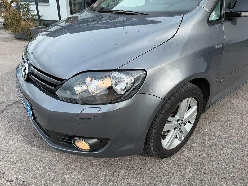 Gebraucht VW Golf Match 105 PS (77 kW) 2012 Grau Limousine