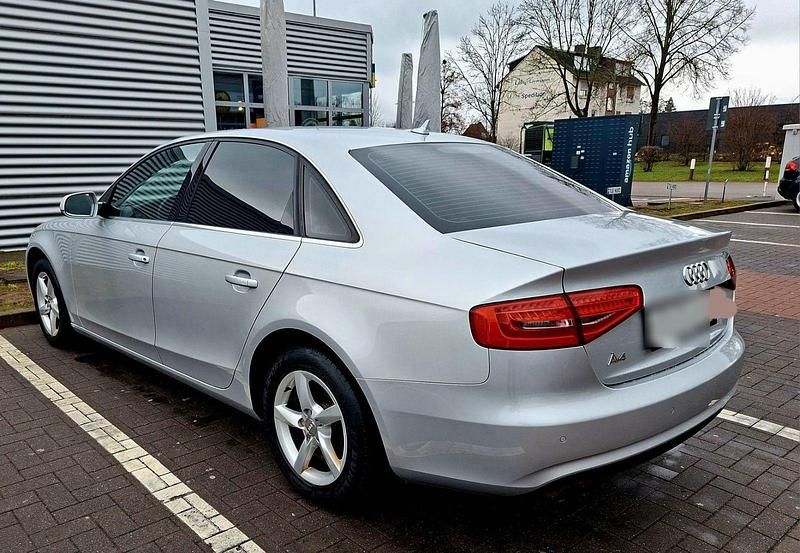 Gebraucht Audi A4 Ambition 170 PS (125 kW) 2012 Silber Limousine