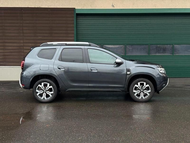 Gebraucht Dacia Duster Prestige 150 PS (110 kW) 2021 Grau SUV