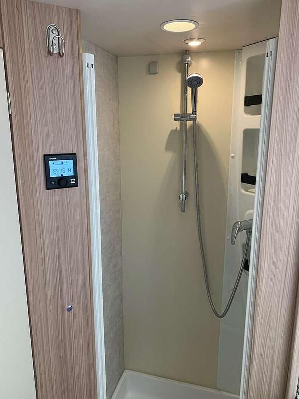 Gebraucht Renault Master 170 PS (125 kW) 2021 Gelb Van