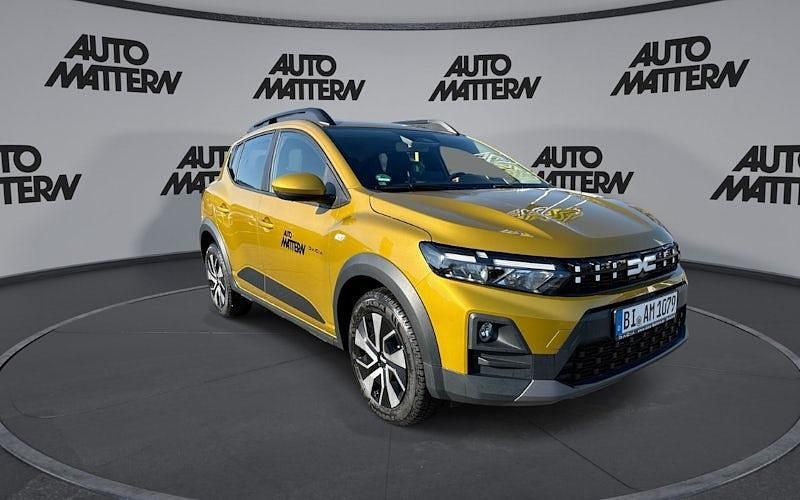 Gebraucht Dacia Sandero Expression 110 PS (80 kW) 2026 Gelb Limousine