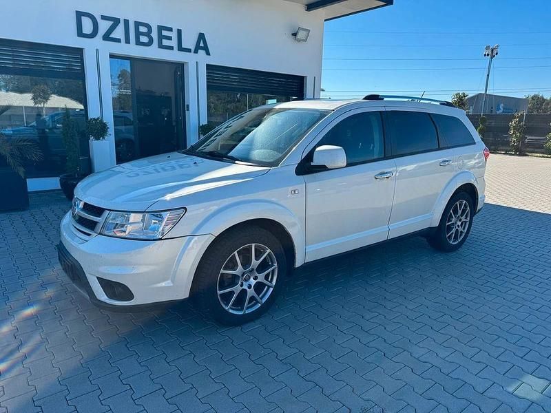 Weiß Gebraucht 2013 Fiat Freemont Lounge SUV | 4.650 € (Guter Preis) - Bild 1/4