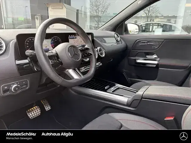 Gebraucht Mercedes GLA200 AMG 163 PS (119 kW) 2025 Weiß SUV