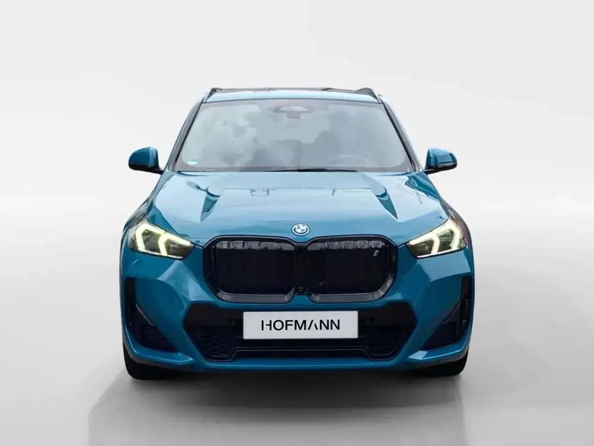 Gebraucht BMW iX1 M Sport 230 kW (313 PS) 2023 Bmw individual blue bay lagoon SUV