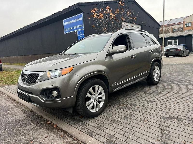 Silber Gebraucht 2012 Kia Sorento Spirit SUV | 9.900 € (Fairer Preis) - Bild 1/4