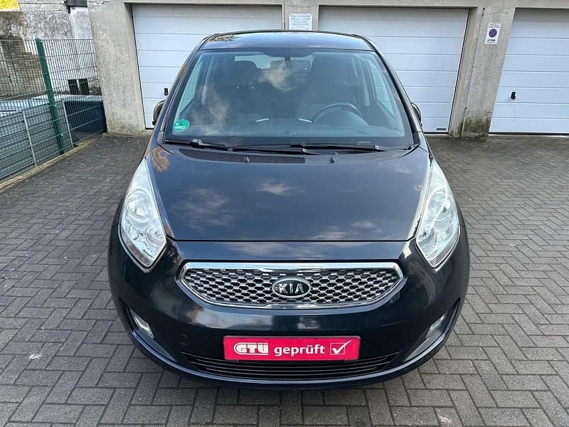 Gebraucht Kia Venga Spirit 90 PS (66 kW) 2010 Steinschwarz met. Kleinwagen