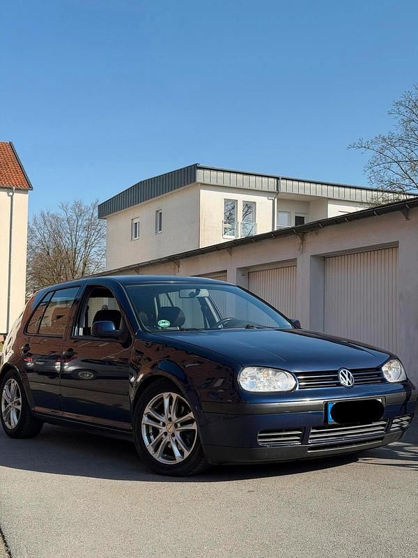 Gebraucht VW Golf IV 145 PS (106 kW) 2002 Beige Kleinwagen