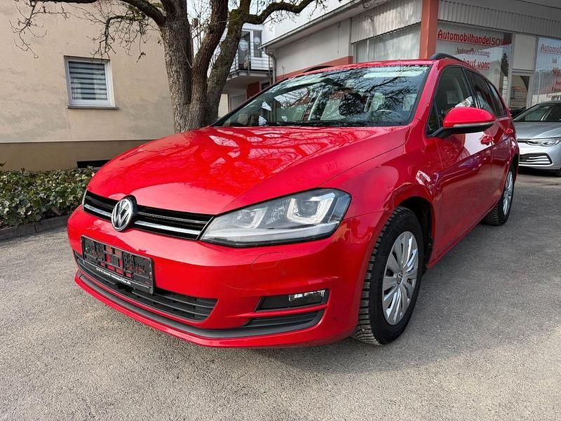 Gebraucht VW Golf VII Trendline 105 PS (77 kW) 2014 Rot Kombi