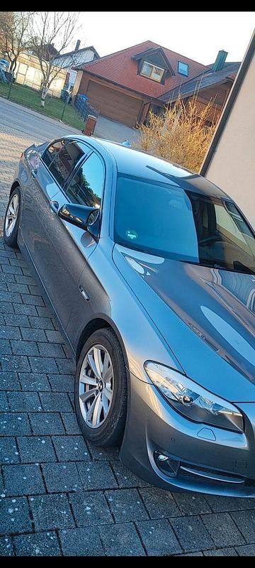 Gebraucht BMW 525 218 PS (160 kW) 2011 Grau Limousine
