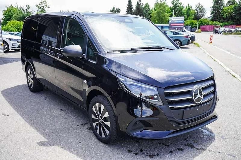 Obsidianschwarz metallic () Neu 2025 Mercedes Vito Van / Kleinbus | 57.091 € - Bild 1/4