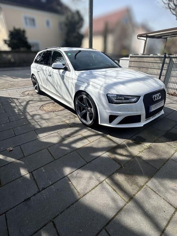 Gebraucht Audi RS4 Performance 450 PS (330 kW) 2012 Weiß Kombi