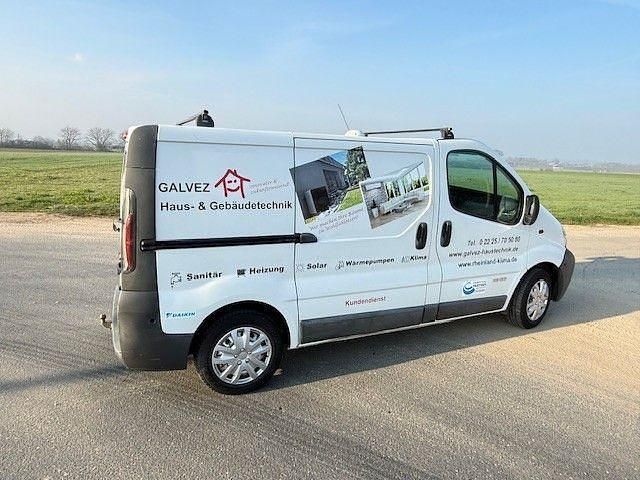 Gebraucht Renault Trafic 101 PS (74 kW) 2003 Weiß Van / Kleinbus