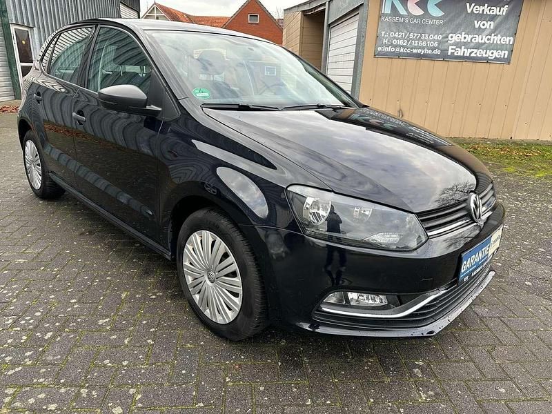 Gebraucht VW Polo Trendline 60 PS (44 kW) 2015 Deep black perleffekt Kleinwagen
