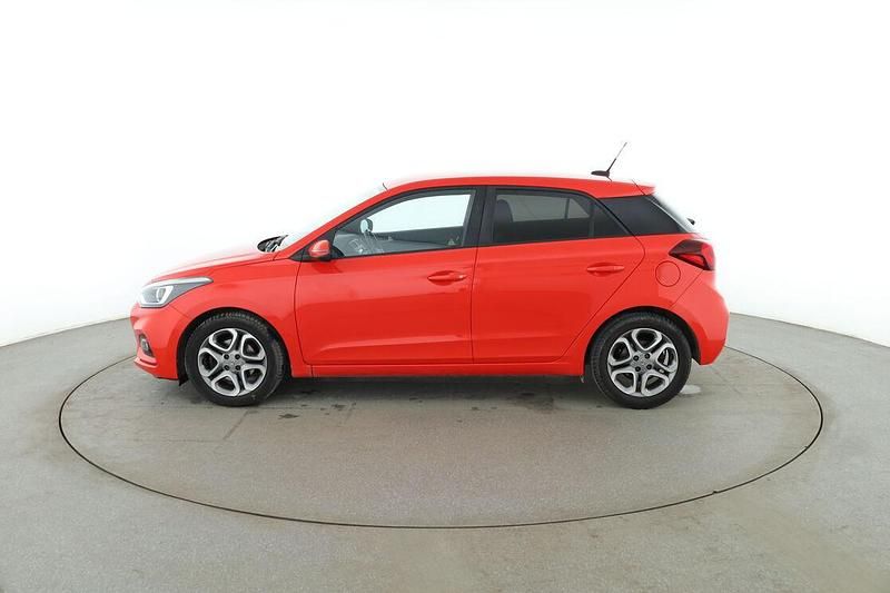 Gebraucht Hyundai i20 Style 101 PS (74 kW) 2018 Rot Limousine