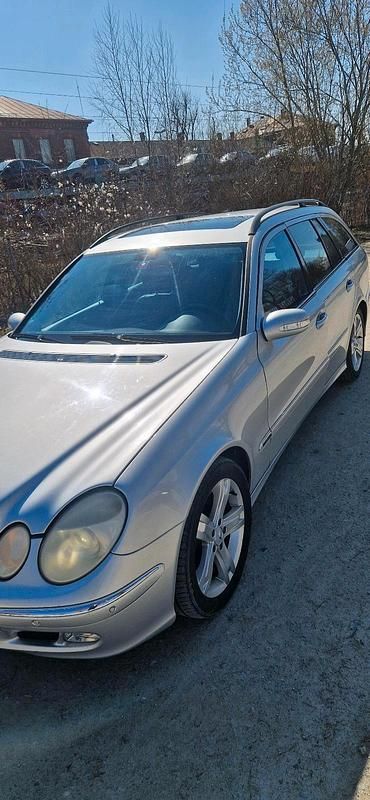 Gebraucht Mercedes E320 204 PS (150 kW) 2004 Silber Kombi