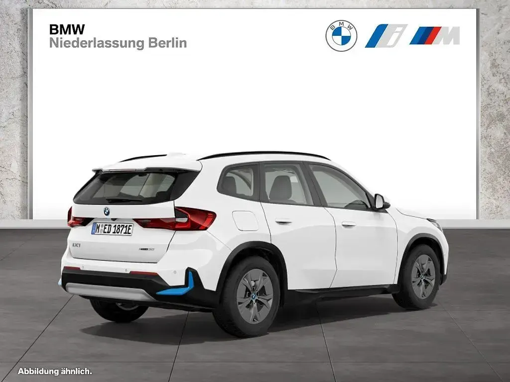 Gebraucht BMW iX1 Performance 200 kW (272 PS) 2023 Weiß SUV