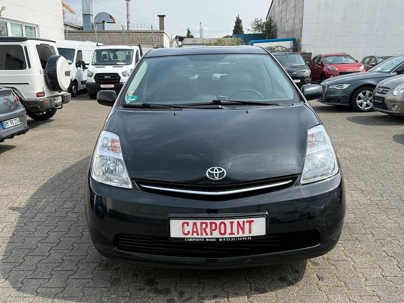 Second-hand Toyota Prius 77 CP (56 kW) 2008 Negru Hatchback