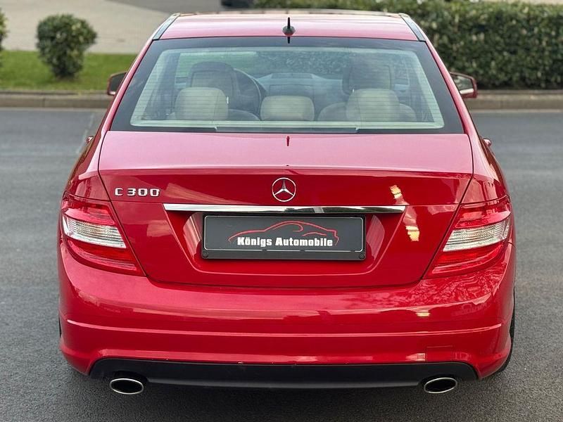 Gebraucht Mercedes C300 Avantgarde 231 PS (169 kW) 2010 Feueropal Limousine
