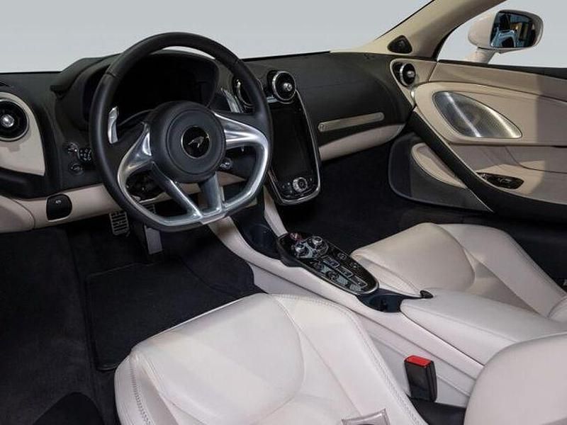 Gebraucht McLaren GT 620 PS (456 kW) 2020 Weiß Coupé