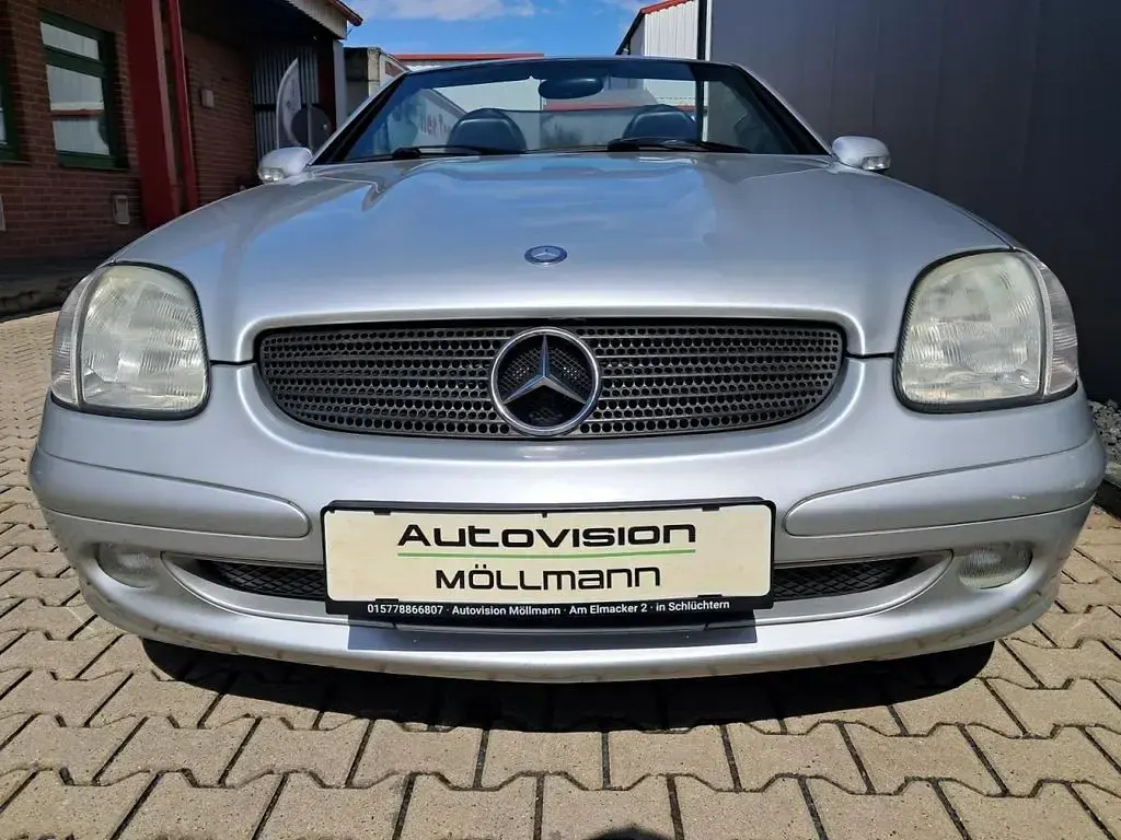 Gebraucht Mercedes SLK200 163 PS (119 kW) 2003 Silber Cabrio