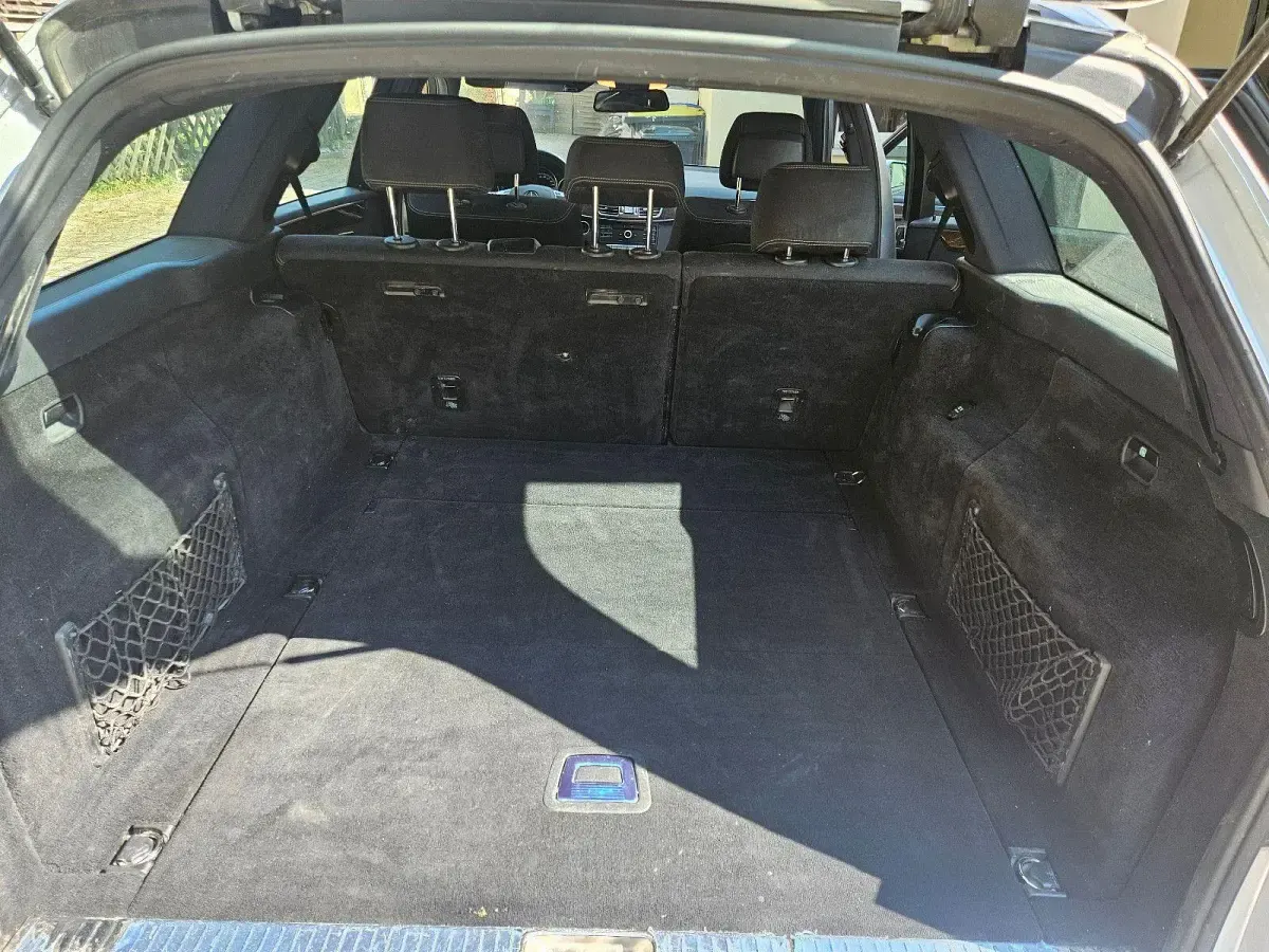 Gebraucht Mercedes E220 Avantgarde 170 PS (125 kW) 2015 Silber Kombi