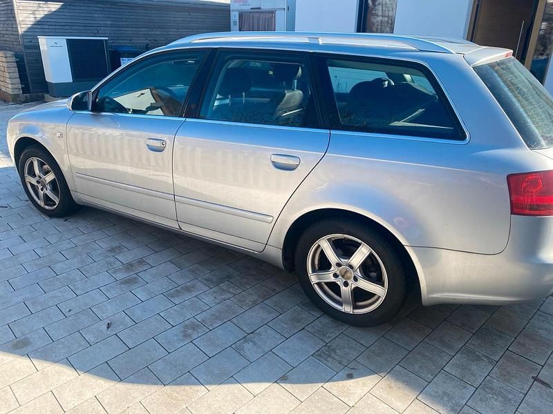 Gebraucht Audi A4 115 PS (84 kW) 2007 Silber Kombi