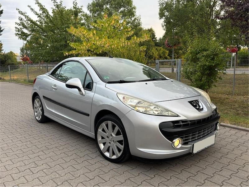 Silber Gebraucht 2008 Peugeot 207 CC Sport Cabrio | 1.800 € (Superpreis) - Bild 1/4