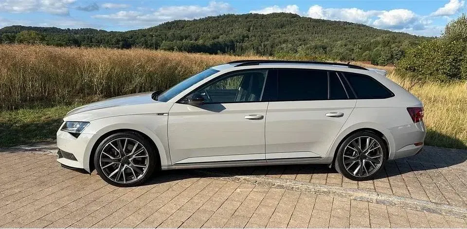 Gebraucht Skoda Superb SportLine 272 PS (200 kW) 2018 Grau Kombi
