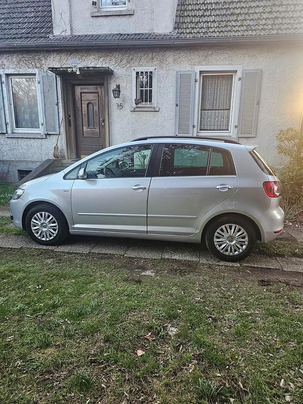 Gebraucht VW Golf VII 122 PS (89 kW) 2013 Silber Limousine