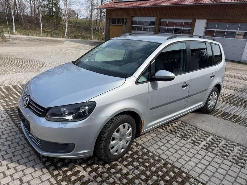 Gebraucht VW Touran Trendline 140 PS (102 kW) 2011 Silber Van / Kleinbus