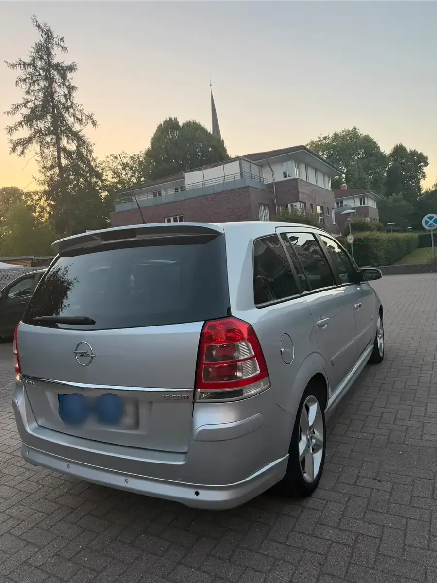 Gebraucht Opel Zafira OPC 150 PS (110 kW) 2008 Silber Van / Kleinbus