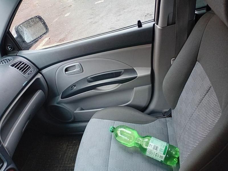 Gebraucht Kia Picanto 65 PS (47 kW) 2007 Silber Kleinwagen